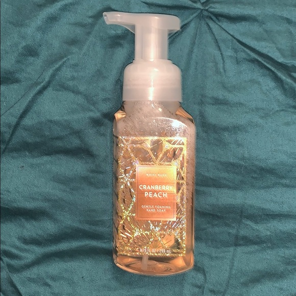 Bath & Body Works Other - PLEASE BUNDLE 📦Brand new bath & body works soap